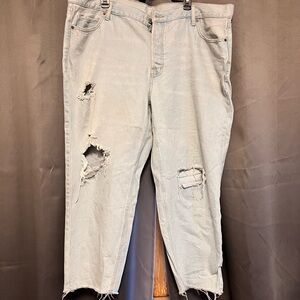 Light Distressed Jeans